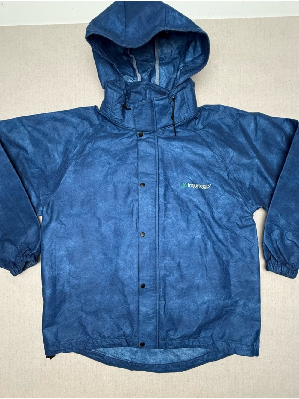 Frogg Toggs 
Blue Waterproof Hooded Rain Jacket
Mens Size L